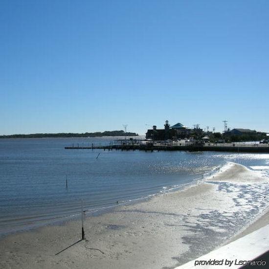 Aparthotel Cedar Cove Beach And Yacht Club Cedar Key Exterior foto